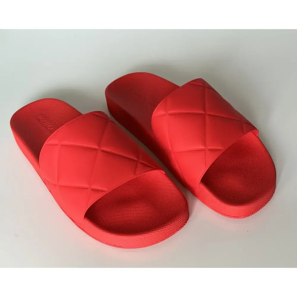 NIB $390 Bottega Veneta Slider Patterned Rubber Sandals Tomato 12 US (45) 640050